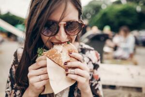comer-hamburguesa2.jpg