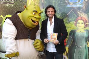 Eugenio Derbez presta su voz al 'Burro' de la saga 'Shrek'