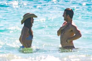 PREMIUM EXC Eiza Gonzalez and Luke Bracey