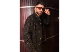 Jomari Goyso host Premios Juventud Backstage Livestream 2026