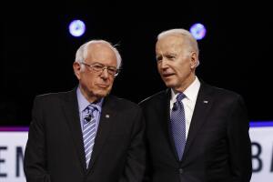 Biden y Sanders el 28 de abril de 2021, día del primer mensaje al Congreso del mandatario, cuando lanzó su plan de infraestructura.