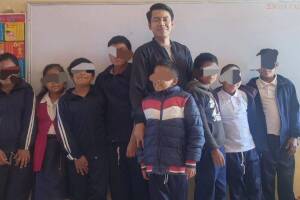 Maestro se despide de sus alumnos tras hacerse viral en TikTok