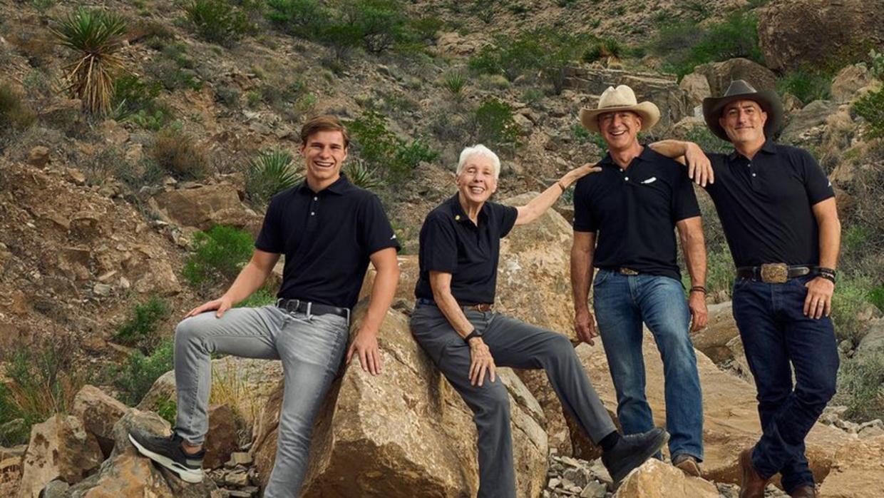 These are the four members of Jeff Bezos’ expedition: among them the oldest, astronaut Mary Wallace Funk, and the youngest to travel to space |  Univision Mundo News