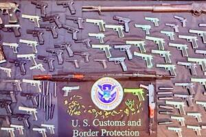 Las réplicas de armas de fuego pueden ser confundidas con armas genuinas.