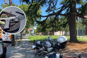 Tres adolescentes fueron detenidos después de disturbios en la escuela secundaria San Mateo el viernes, uno de ellos con un cuchillo, informó la policía. 