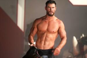 thor-sin-camisa-ok.jpg