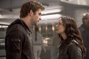 Liam hemsworth The Hunger Games Mockingjay – Part 1 Grosby (2).jpg