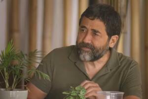 Dino García actor en El testamento de la abuela 2020.jpg