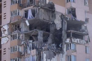 Russia Attacks Ukraine missile strikes building
