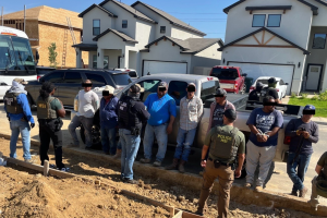 operativo ICE 31 arrestados Laredo Texas