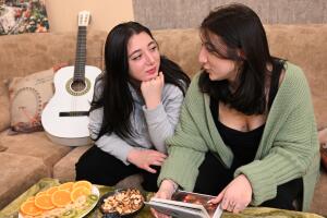 Gemelas se conocen en tiktok