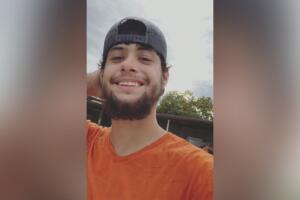 Padre hispano muere al intentar salvar a su familia en las inundaciones en Texas.