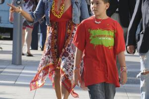 Jenni Rivera de compras con sus principes