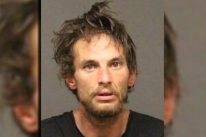  Brandon Lewis St. Ours, de 37 años, residente de Kingman, Arizona. 