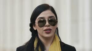 La esposa de 'El Chapo' Guzmán, Emma Coronel, es arrestada en Virginia bajo cargos de tráfico de drogas