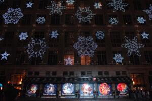 St. Judes Thanks And Givings Marlo Thomas Turns On Saks Holiday Lights