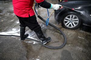 California Car Washes Could Fall Victim To Drought If State Increases Water Bans