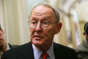  Lamar Alexander