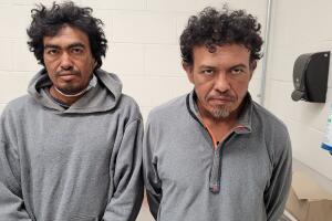 Los hermanos salvadoreños Manuel Molina Ceas, de 44 años, y Santos Molina Ceas, de 46, tienen antecedentes delictivos. 