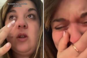 Mujer llora con ofrendas mexicanas para perritos