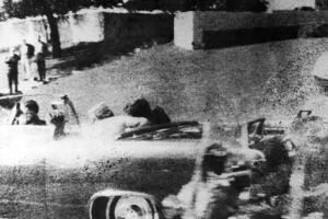 El momento en que John F. Kennedy es asesinado en Dallas, Texas.