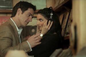 a la mala película de mauricio ochmann.jpg