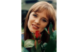erika-buenfil-tres-mujeres-telenovela-1999-horizontal.jpg