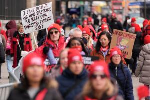 Enfermeras del NewYork-Presbyterian regresan tras la huelga más larga en la historia de Nueva York.