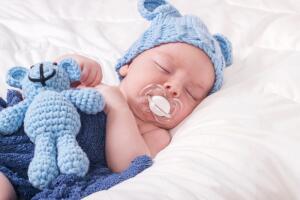 bebe-durmiendo-chupete-1.jpg