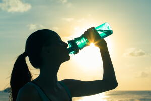 salud agua beber