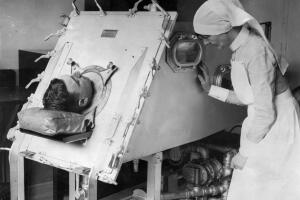 Así eran los pulmones de acero en 1950