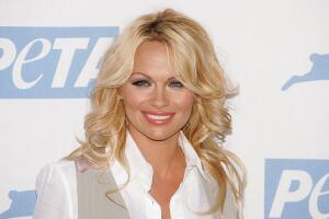 PETA's 15th Anniversary Gala and Humanitarian Awards - Arrivals