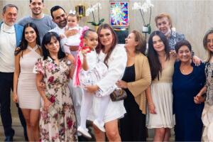 La ceremonia religiosa habría sido en Medellín y la fiesta en la casa de campo que Karol G tiene cerca de esa ciudad. 