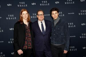 Brendan Fraser y sus hijos Leland y Holden Fraser GG (2).jpg