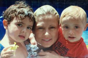 Leticia Calderón y sus hijos