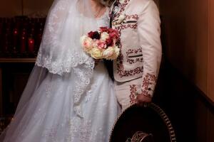 NANCY Y LUIS BODA.jpeg