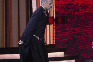 Alucinante, Miguel Bosé atrapa todas las miradas en su entrada triunfal a Pequeños Gigantes 