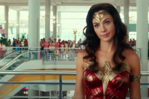 gal-gadot-wonder-woman-1984-escena-mall.jpg
