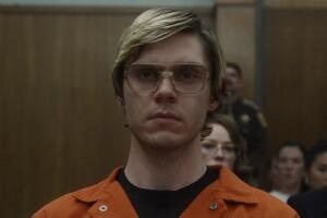 evan-peters-actor-serie-netflix-monster-jeffrey-dahmer-story-fotos.jpg