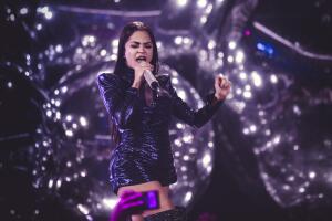 Thalía Natti Natasha y Lali Espósito show Premios lo nuestro 2019