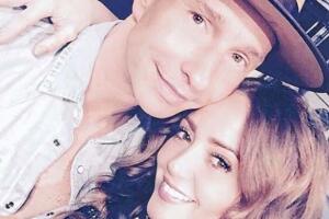 Andrea Legarreta y Erik Rubín