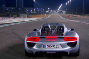 Porsche 918 gris