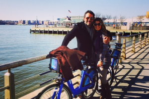 Mayrín Villanueva y Eduardo Santamarina 