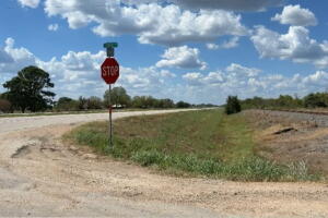 Fayette County Bastrop County Sheriff parada de trafico hombre hispano profugo Highway 71