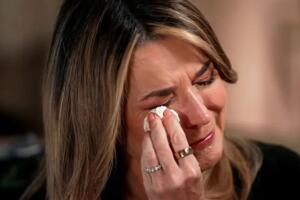 Savannah Guthrie no puede ocultar su dolor ante la desaparición de su madre, Nancy Guthrie