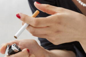 cancer-colo-de-utero-cigarro.jpg