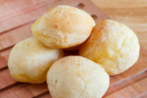 Aprenda como saborear o pão de queijo no dia seguinte