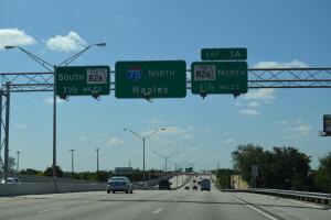 El último puesto, pero no menos peligrosa, lo ocupa la I-75, entre Sault Ste Marie (Michigan) a Miami Lakes (Florida) con 0.59 muertos por milla.