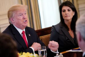 El presidente Trump contradice nuevamente a uno de sus subordinados, en este caso la embajadora ante la ONU, Nikki Haley.