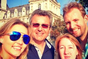 Los famosos presumen a sus padres